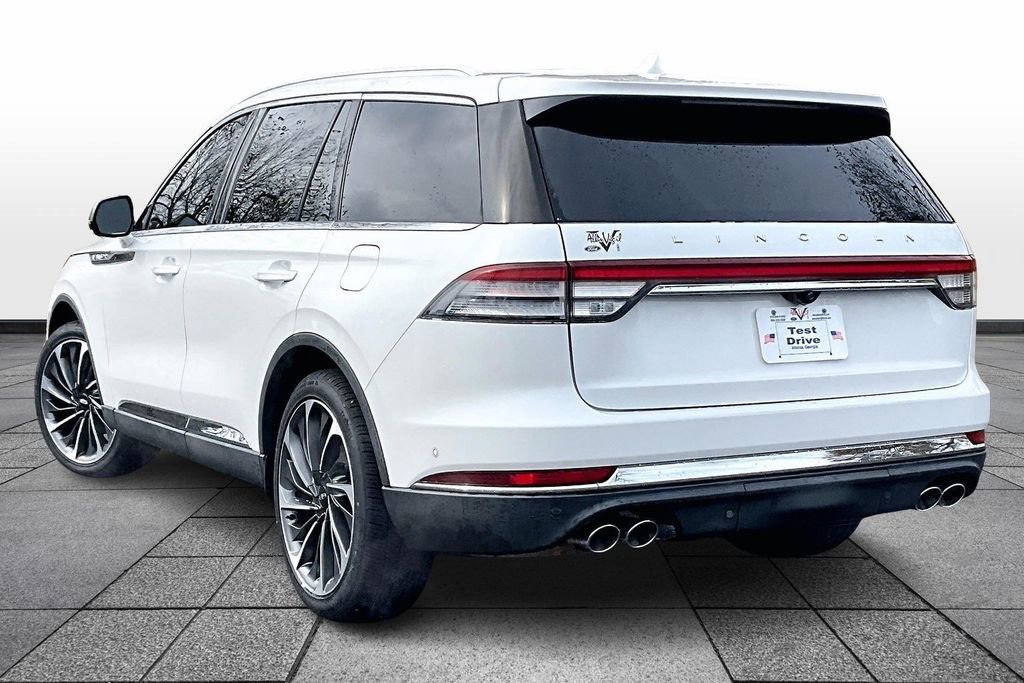 Used 2020 Lincoln Aviator Reserve w/ Equipment Group 202A image 12