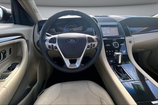 Used 2017 Ford Taurus Limited image 8