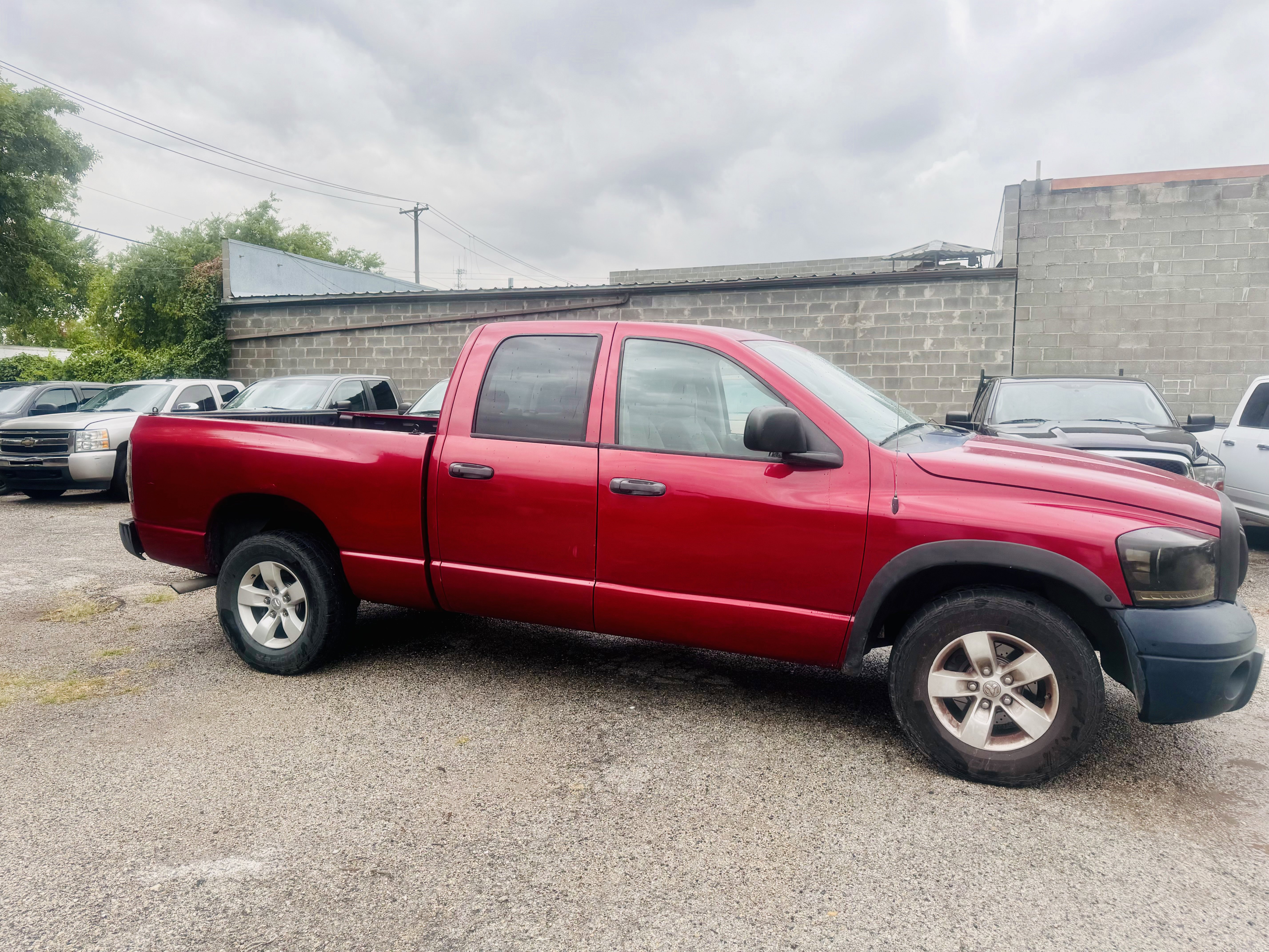 Used 2008 Dodge Ram 1500 Truck ST image 24