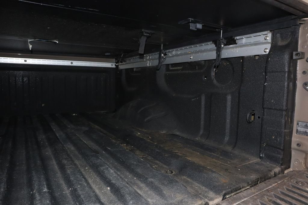 Used 2023 Nissan Titan PRO-4X w/ Pro-4x Convenience Package image 17