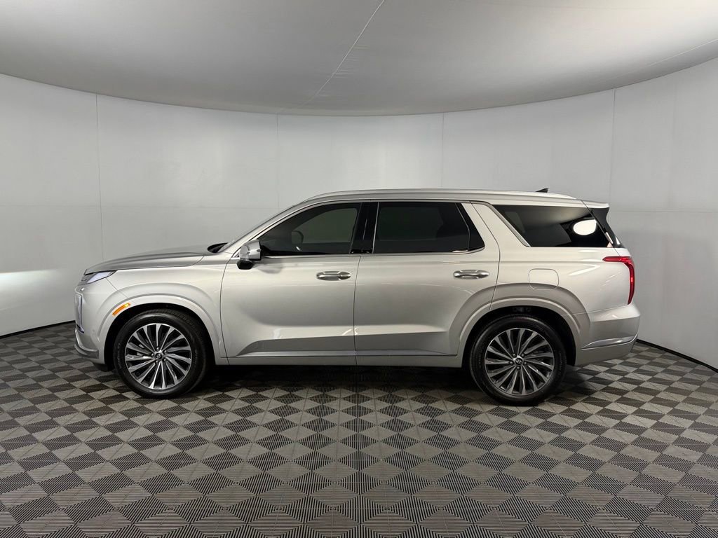 Used 2025 Hyundai Palisade Calligraphy image 9