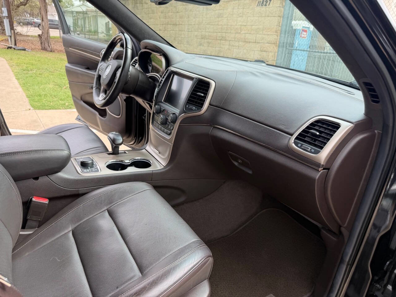 Used 2014 Jeep Grand Cherokee Summit AWD/4WD image 33