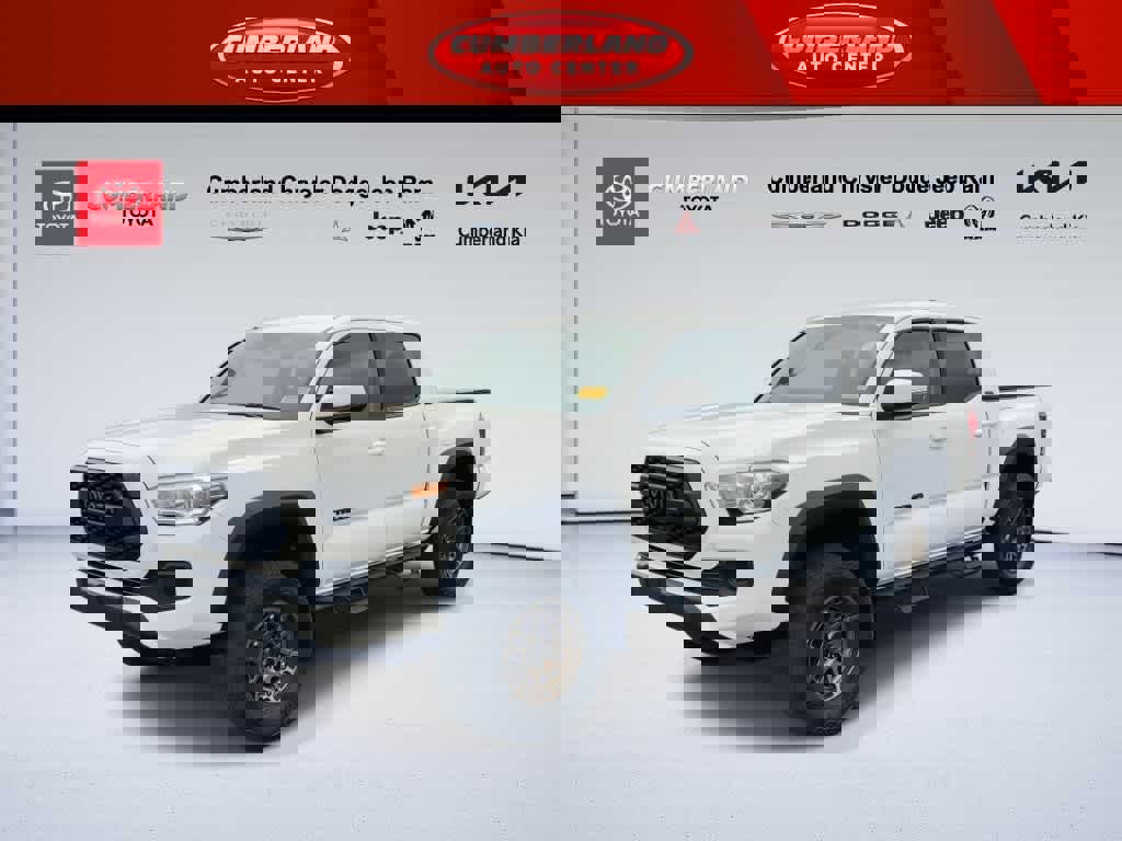 Used 2023 Toyota Tacoma 4x4 Double Cab w/ Trail Edition image 4