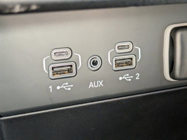 New 2025 Jeep Grand Cherokee Limited w/ Black Appearance Package image 20