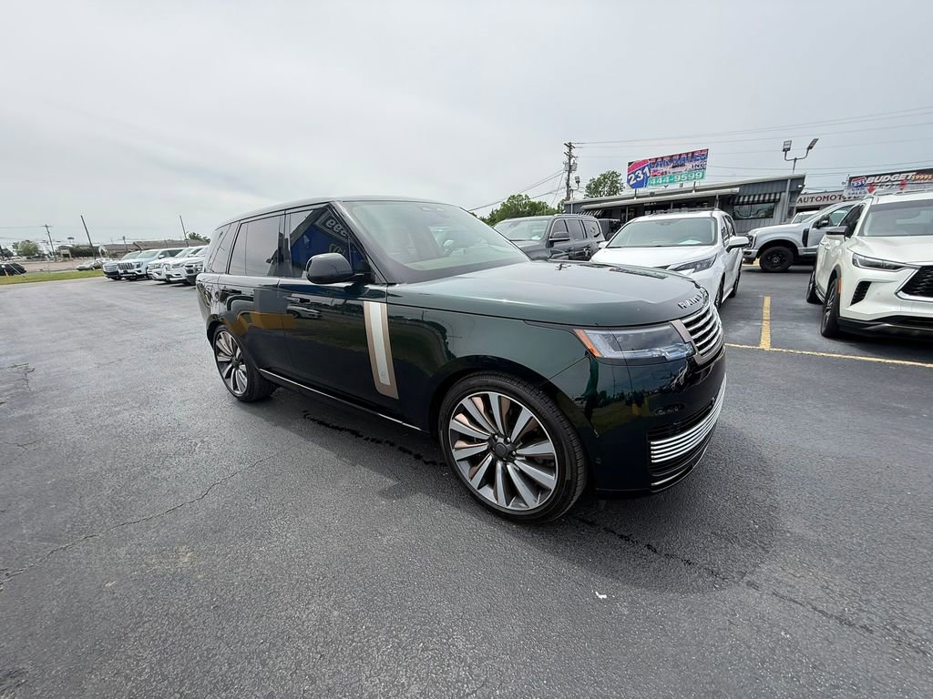 Used 2026 Land Rover Range Rover SV AWD/4WD image 1