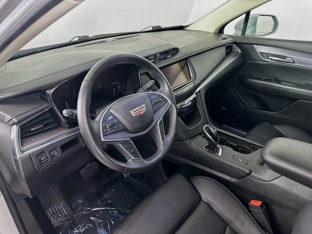 Used 2017 Cadillac XT5 Luxury FWD image 14