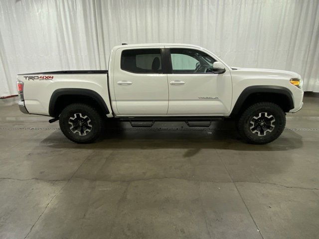 Certified 2023 Toyota Tacoma TRD Off-Road image 2