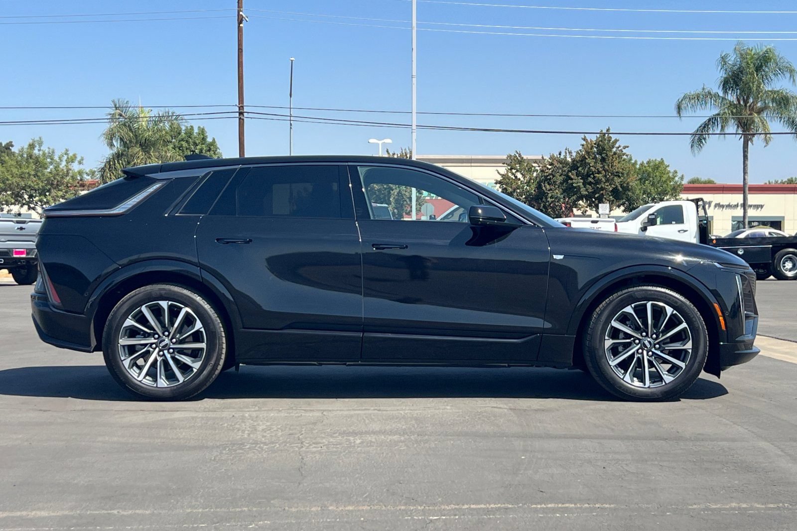 Used 2024 Cadillac Lyriq Sport RWD image 3