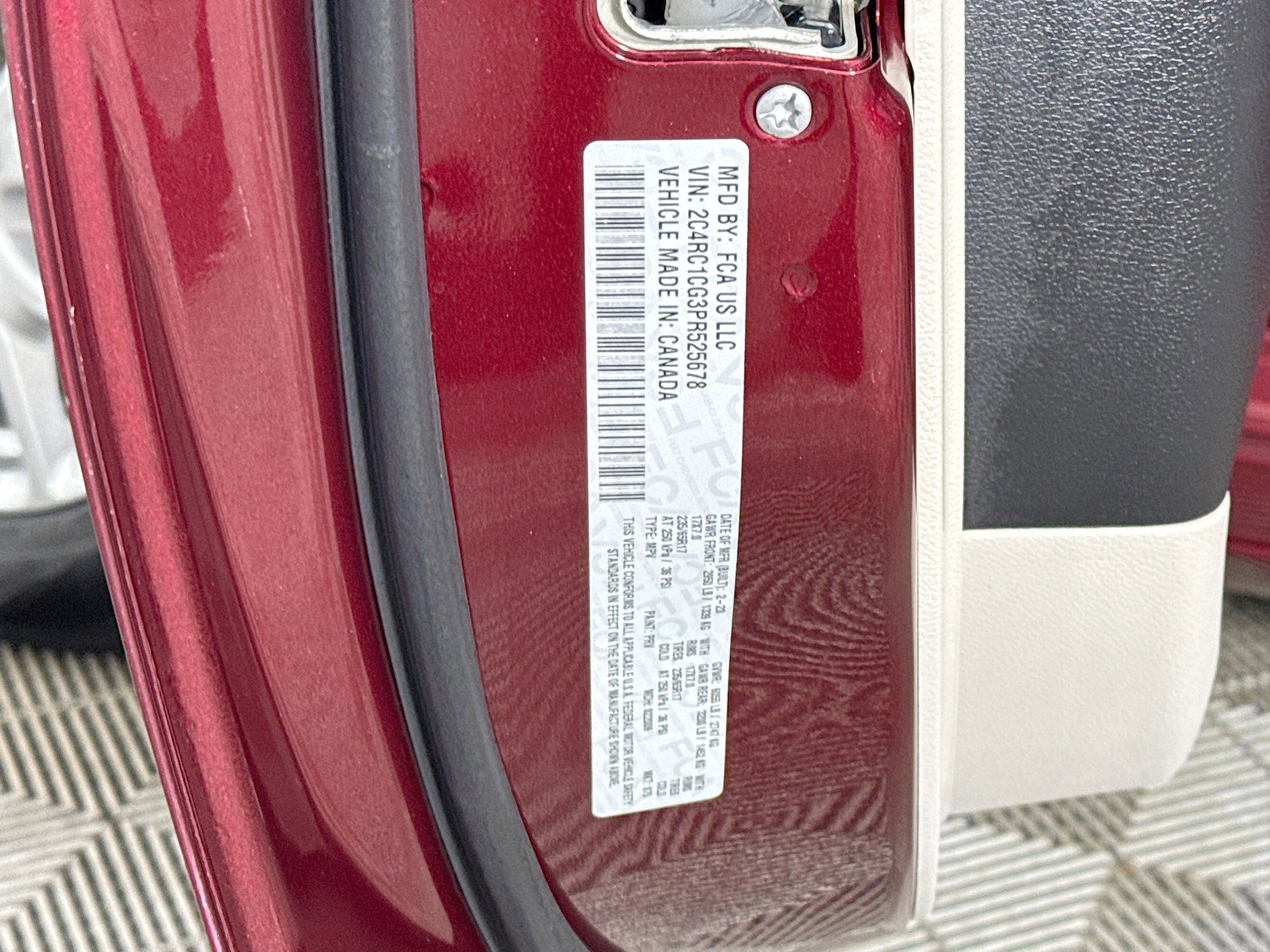 Used 2023 Chrysler Voyager LX FWD image 38