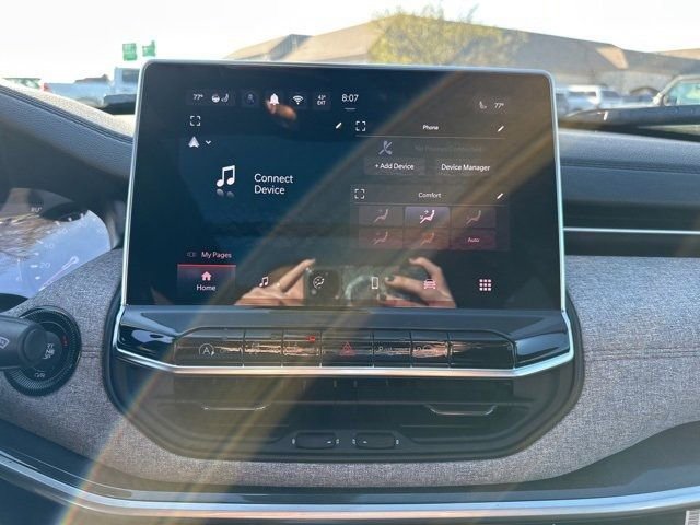 New 2024 Jeep Compass Latitude w/ Sun and Sound Group image 17