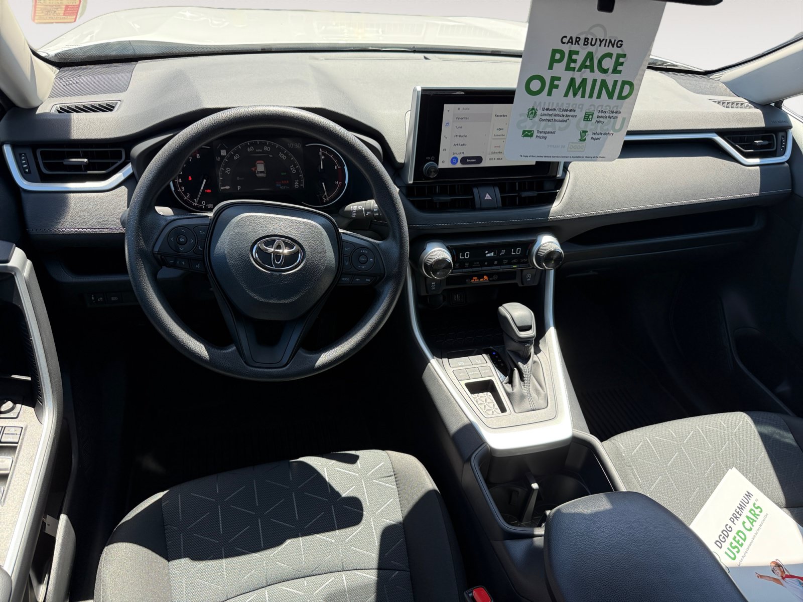 Used 2025 Toyota RAV4 XLE FWD image 15