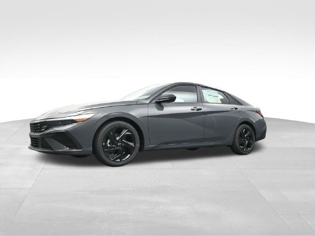 New 2026 Hyundai Elantra SEL Sport FWD image 32