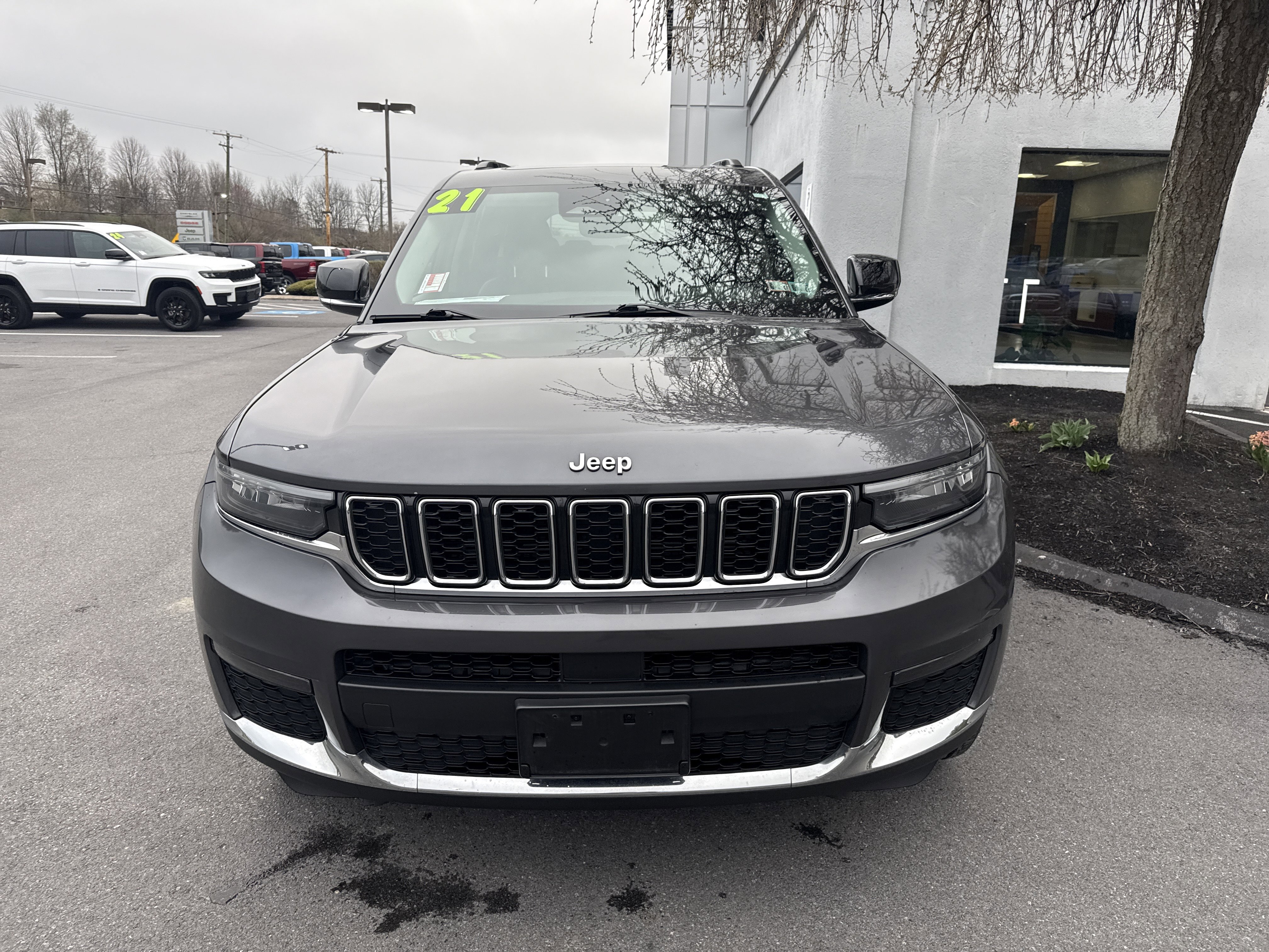 Used 2021 Jeep Grand Cherokee L Limited image 9