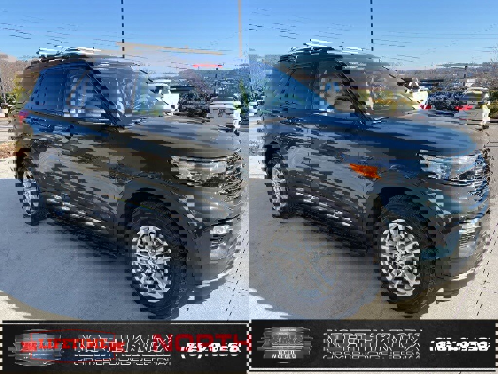 Used 2023 Ford Explorer XLT w/ Equipment Group 202A image 33