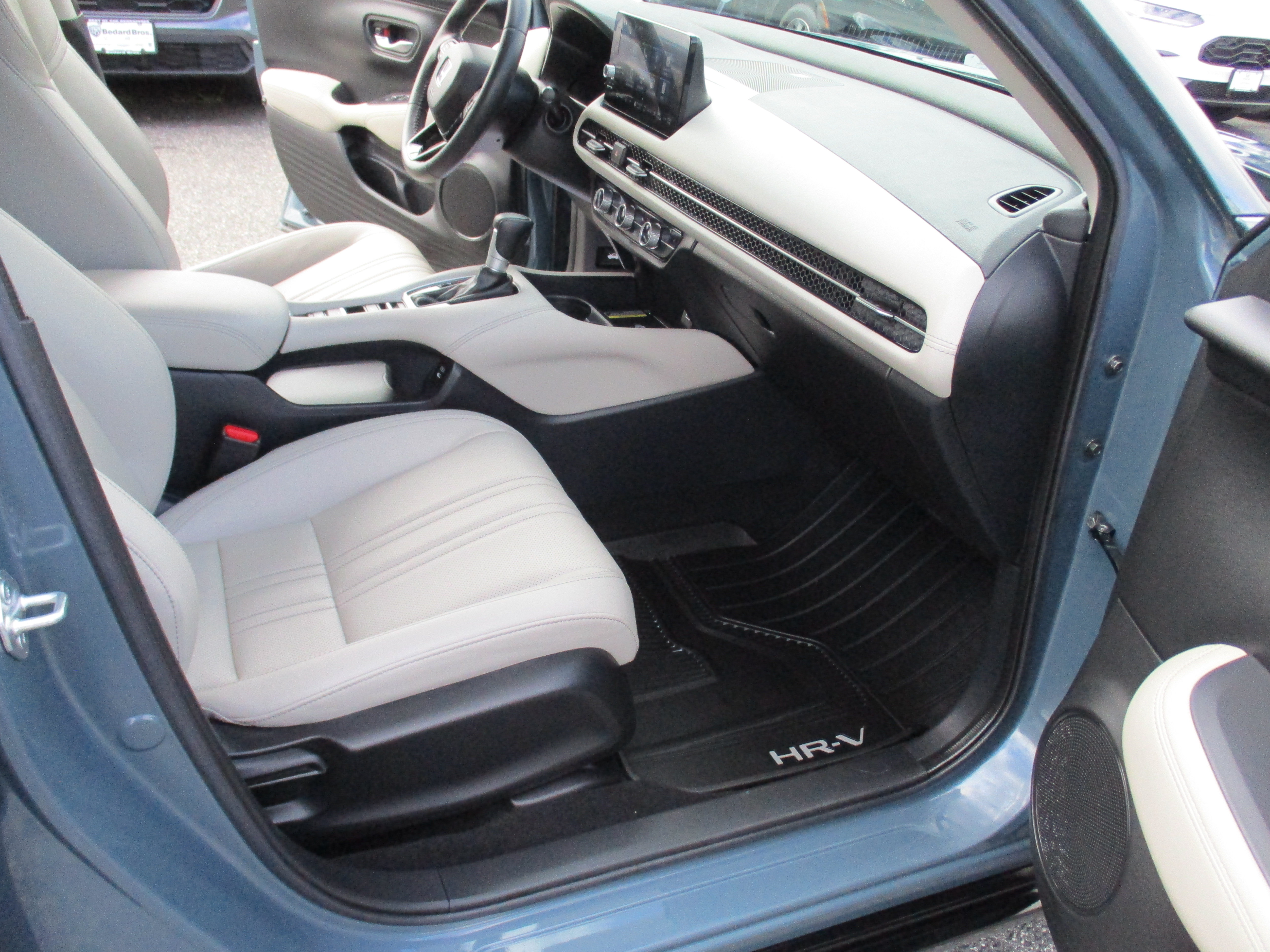 Certified 2024 Honda HR-V EX-L image 16
