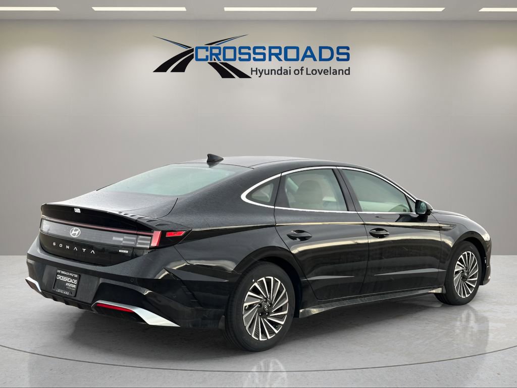 New 2025 Hyundai Sonata Limited image 4