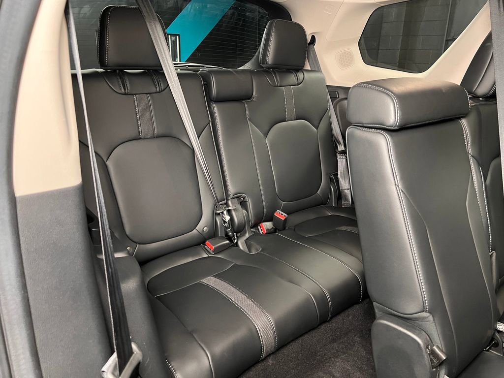 Used 2025 Honda Pilot Touring image 19