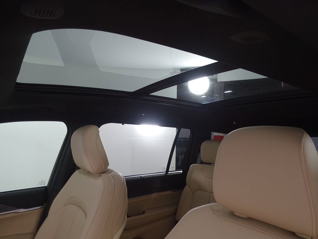 New 2025 Jeep Grand Cherokee L Limited w/ Luxury Tech Group II image 13