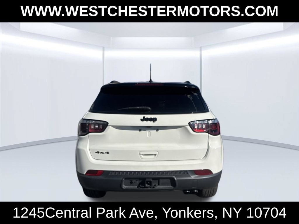 Used 2021 Jeep Compass Latitude w/ Sun and Sound Group AWD/4WD image 5