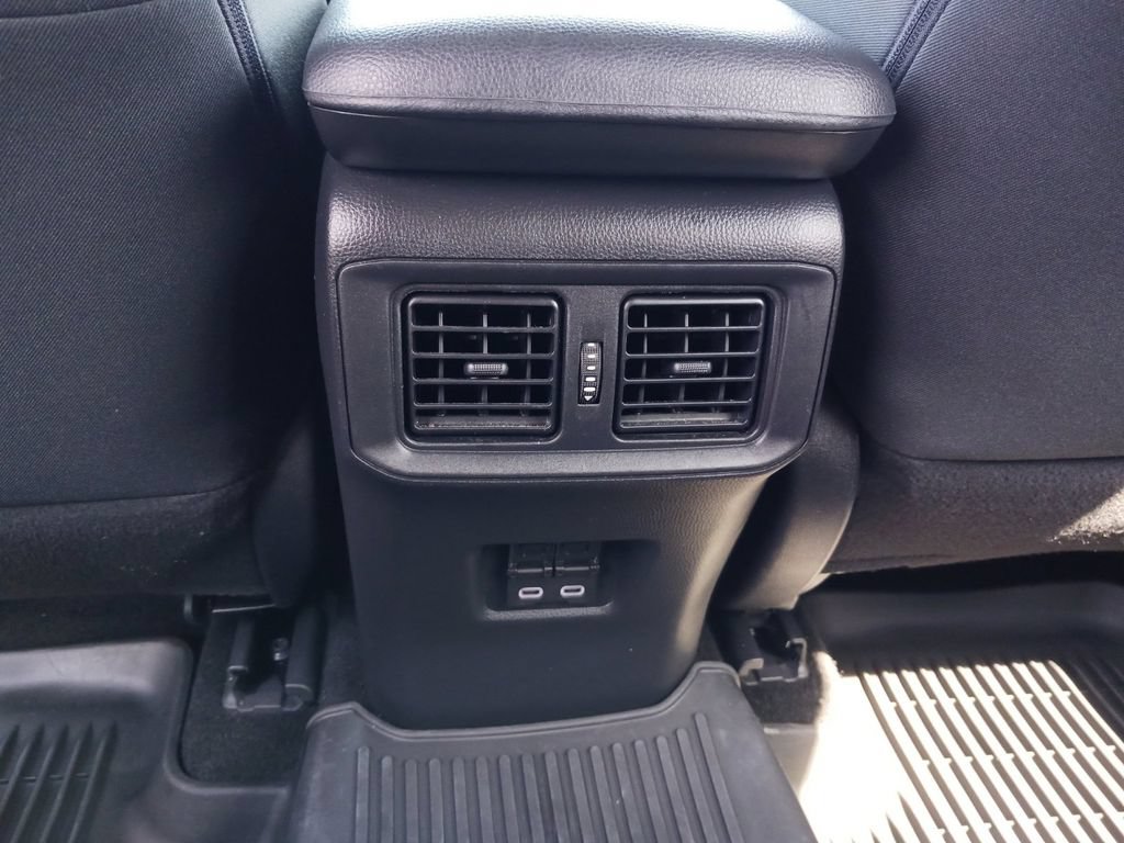 Used 2024 Toyota RAV4 SE AWD/4WD image 22