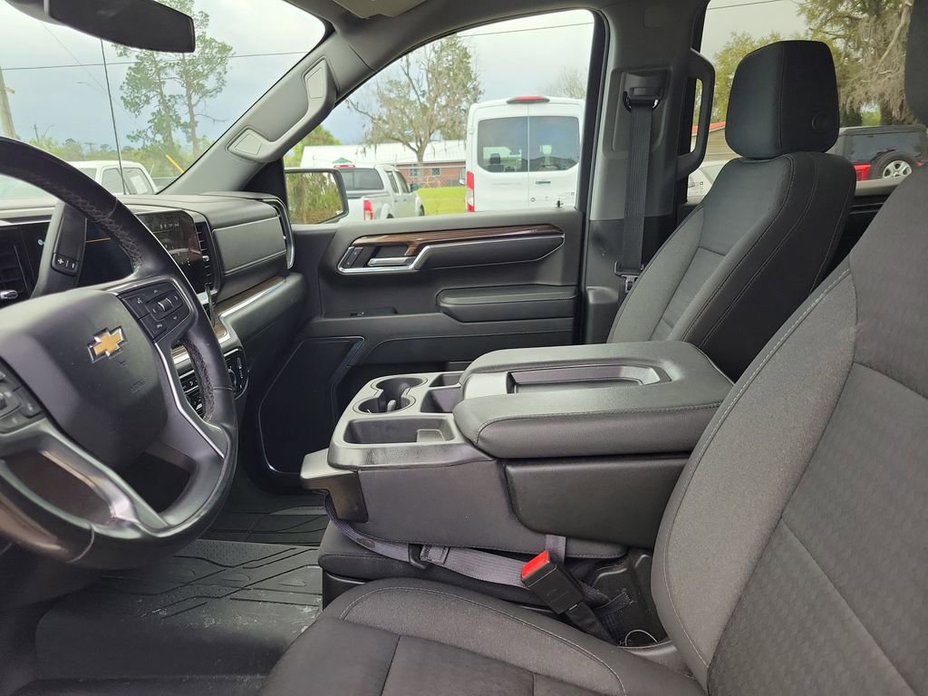 Used 2023 Chevrolet Silverado 1500 LT w/ Safety Package image 13