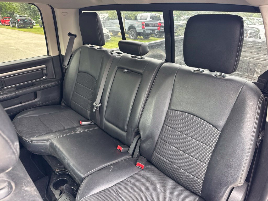 Used 2018 RAM 2500 Big Horn w/ Sport Appearance Group AWD/4WD image 11