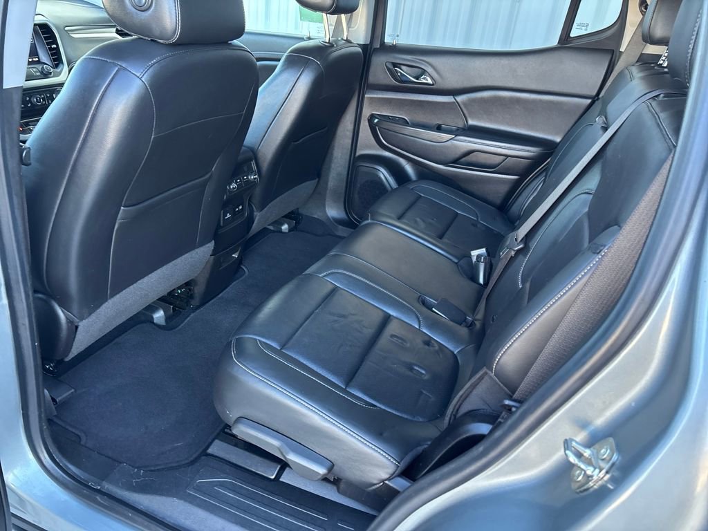 Used 2023 GMC Acadia SLT image 27