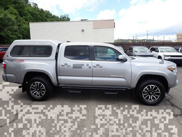 Used 2021 Toyota Tacoma TRD Sport AWD/4WD image 9