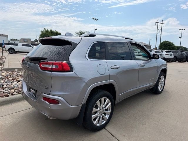 Used 2016 Jeep Cherokee Overland AWD/4WD image 6