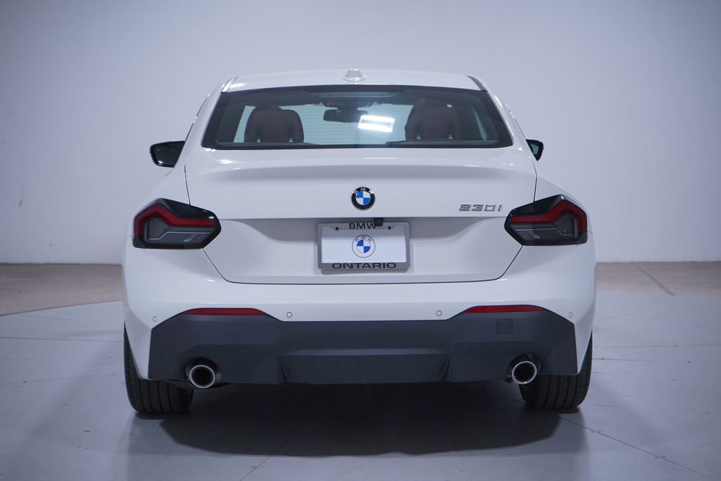 Used 2023 BMW 230i Coupe w/ Convenience Package image 5