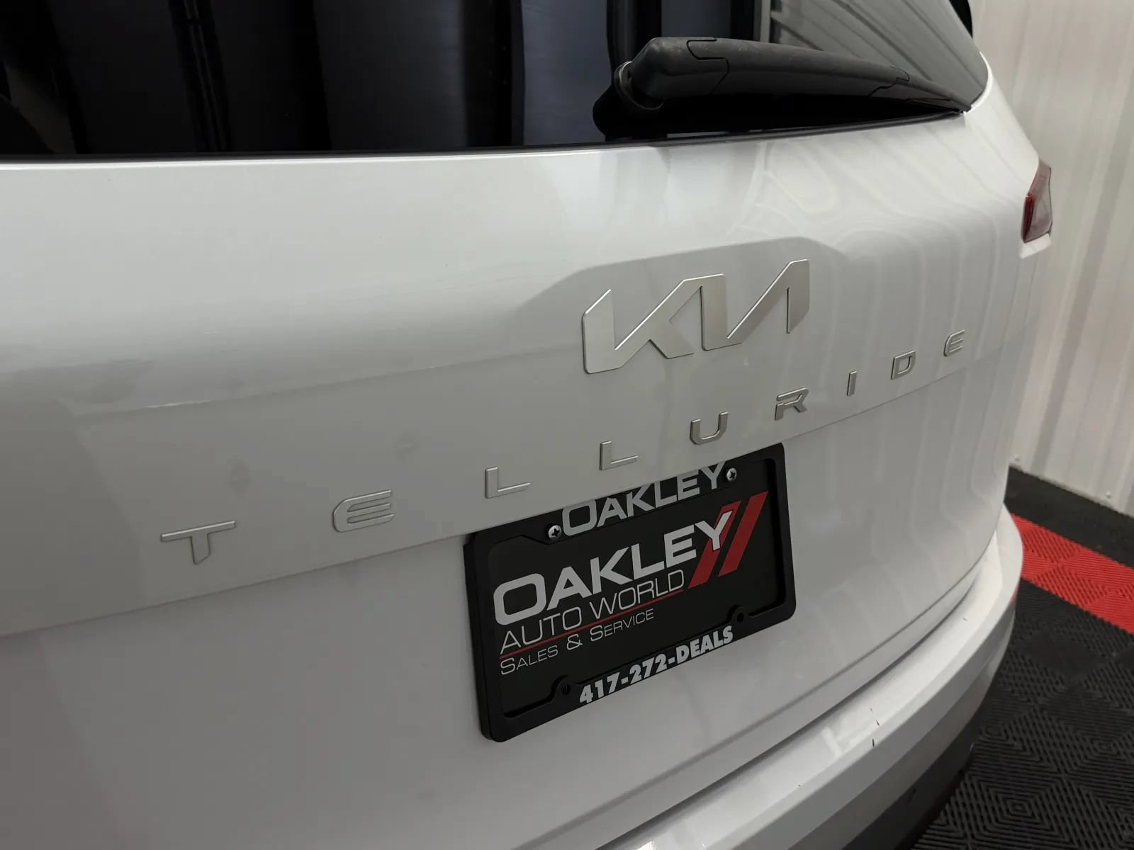 Used 2024 Kia Telluride LX FWD image 14
