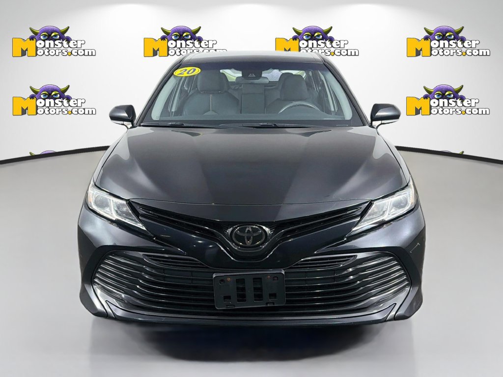 Used 2020 Toyota Camry LE FWD image 2