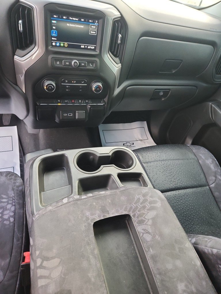 Certified 2022 Chevrolet Silverado 1500 Custom w/ LPO, Dark Essentials Package image 9