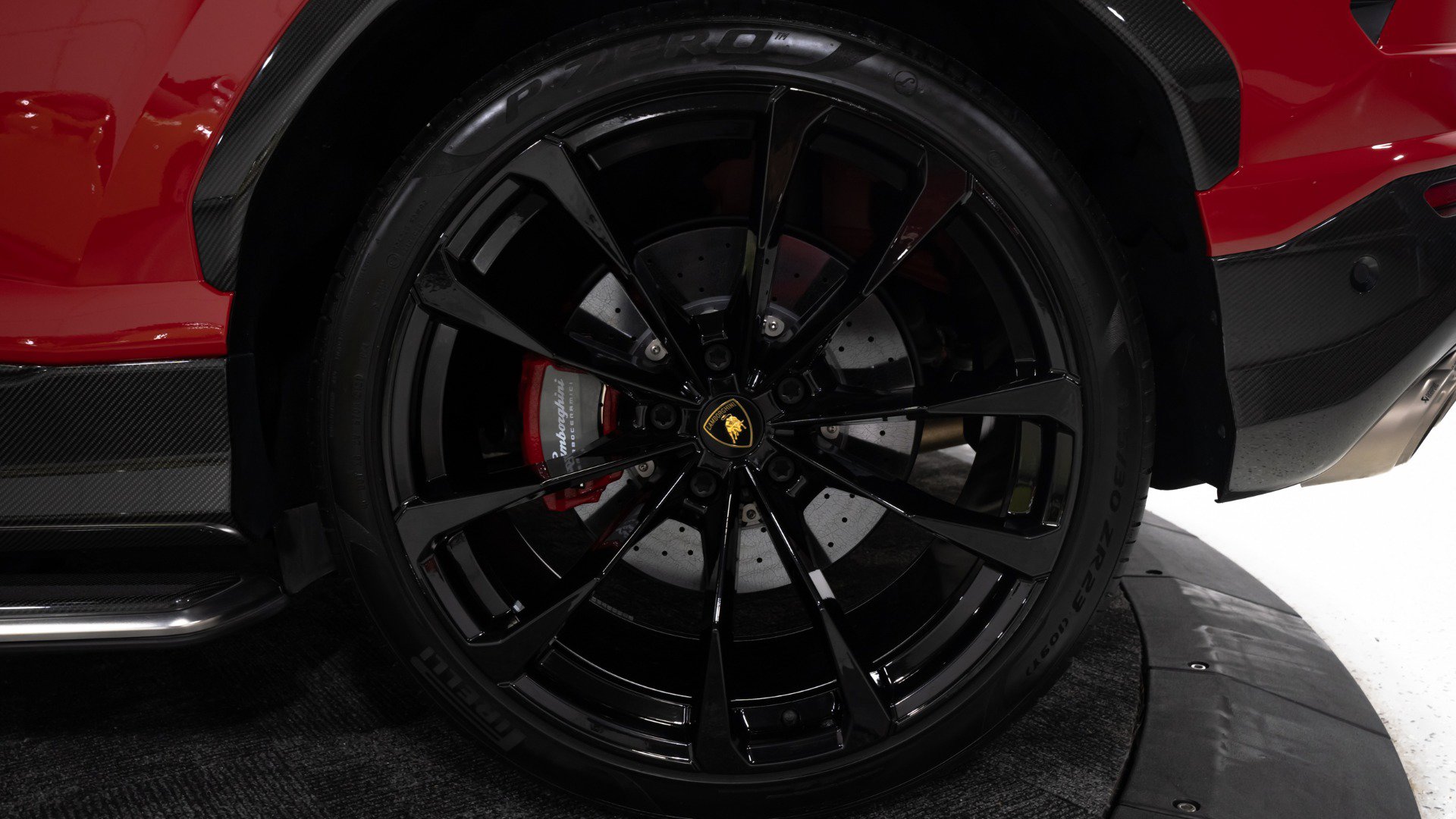 Used 2021 Lamborghini Urus AWD/4WD image 33