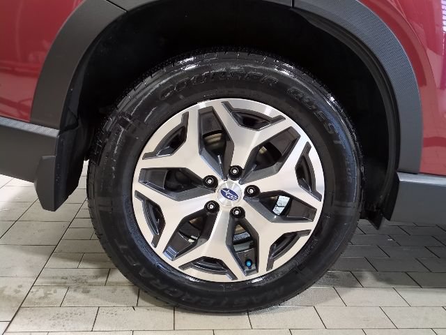 Used 2023 Subaru Forester Premium AWD/4WD image 29