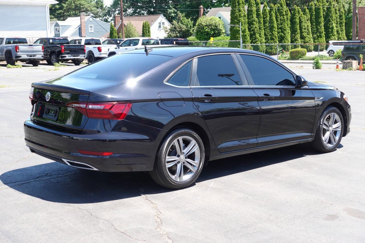 Used 2021 Volkswagen Jetta R-Line w/ R-Line Cold Weather Package FWD image 4