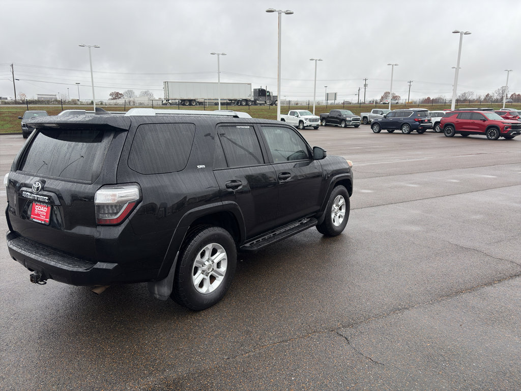 Used 2016 Toyota 4Runner SR5 image 5
