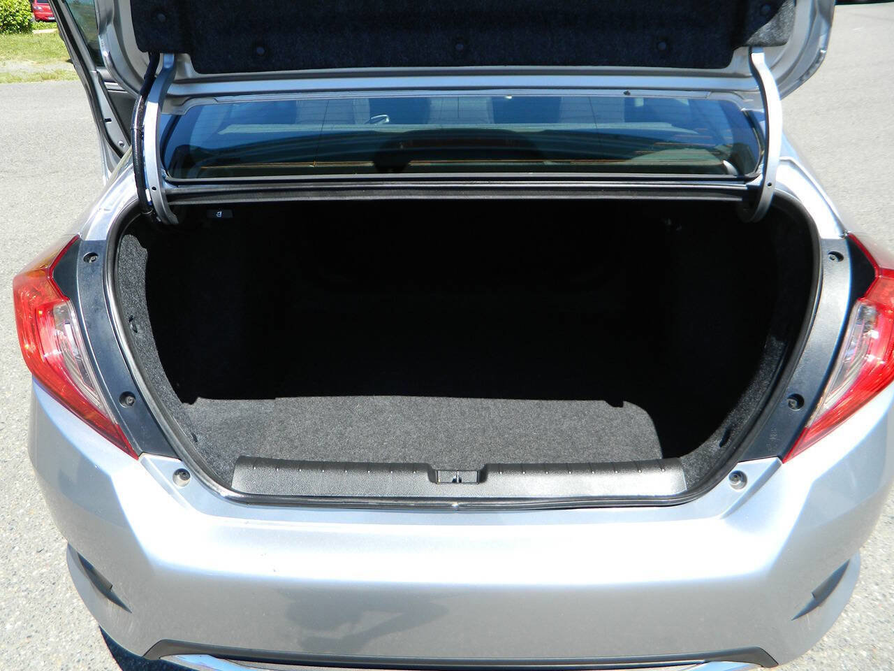 Used 2020 Honda Civic LX image 10