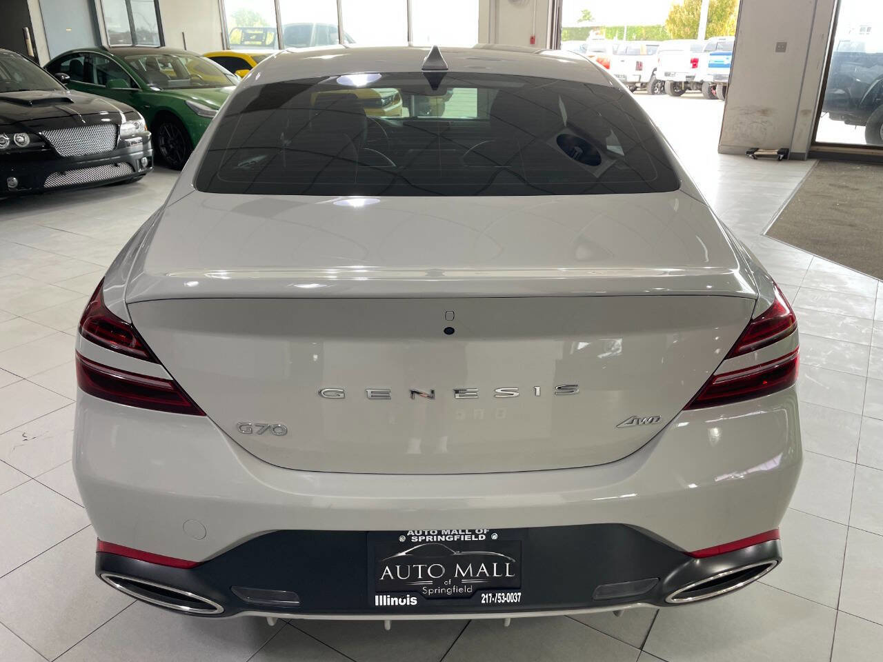 Used 2024 Genesis G70 2.5T image 6