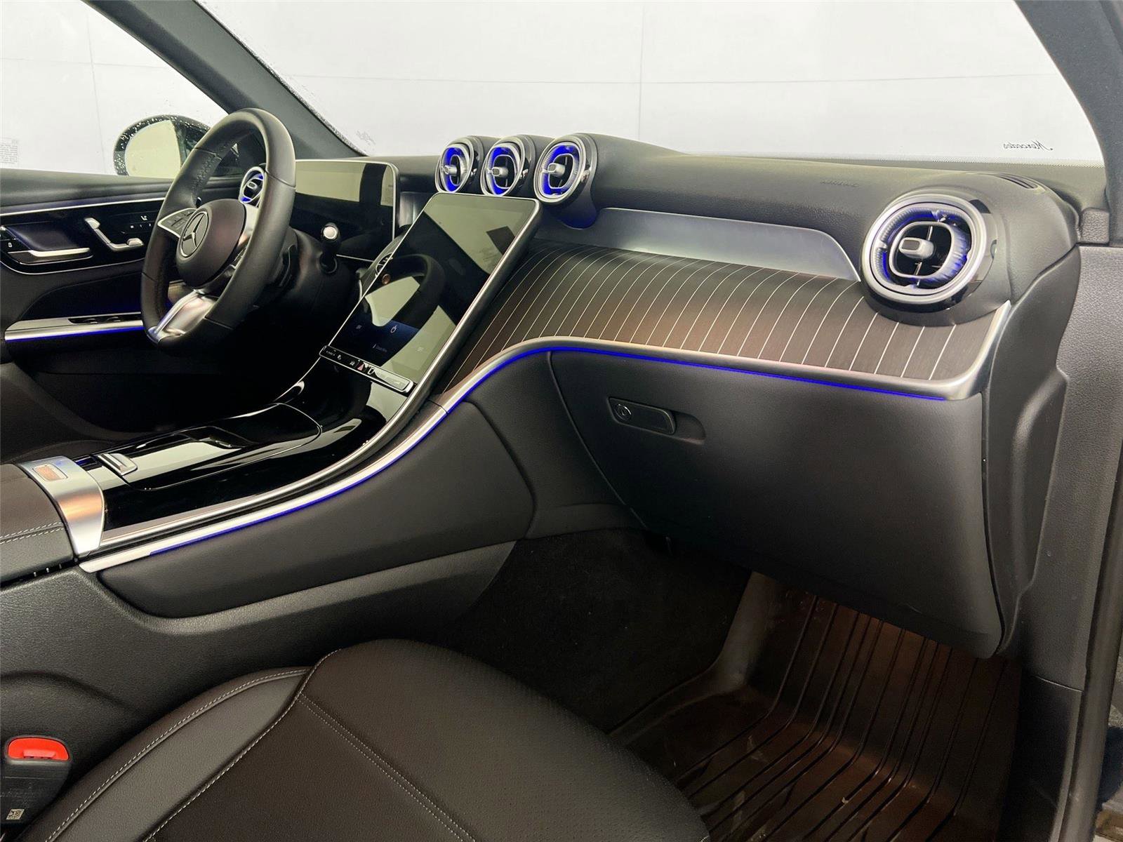 Certified 2026 Mercedes-Benz GLC 300 4MATIC image 26