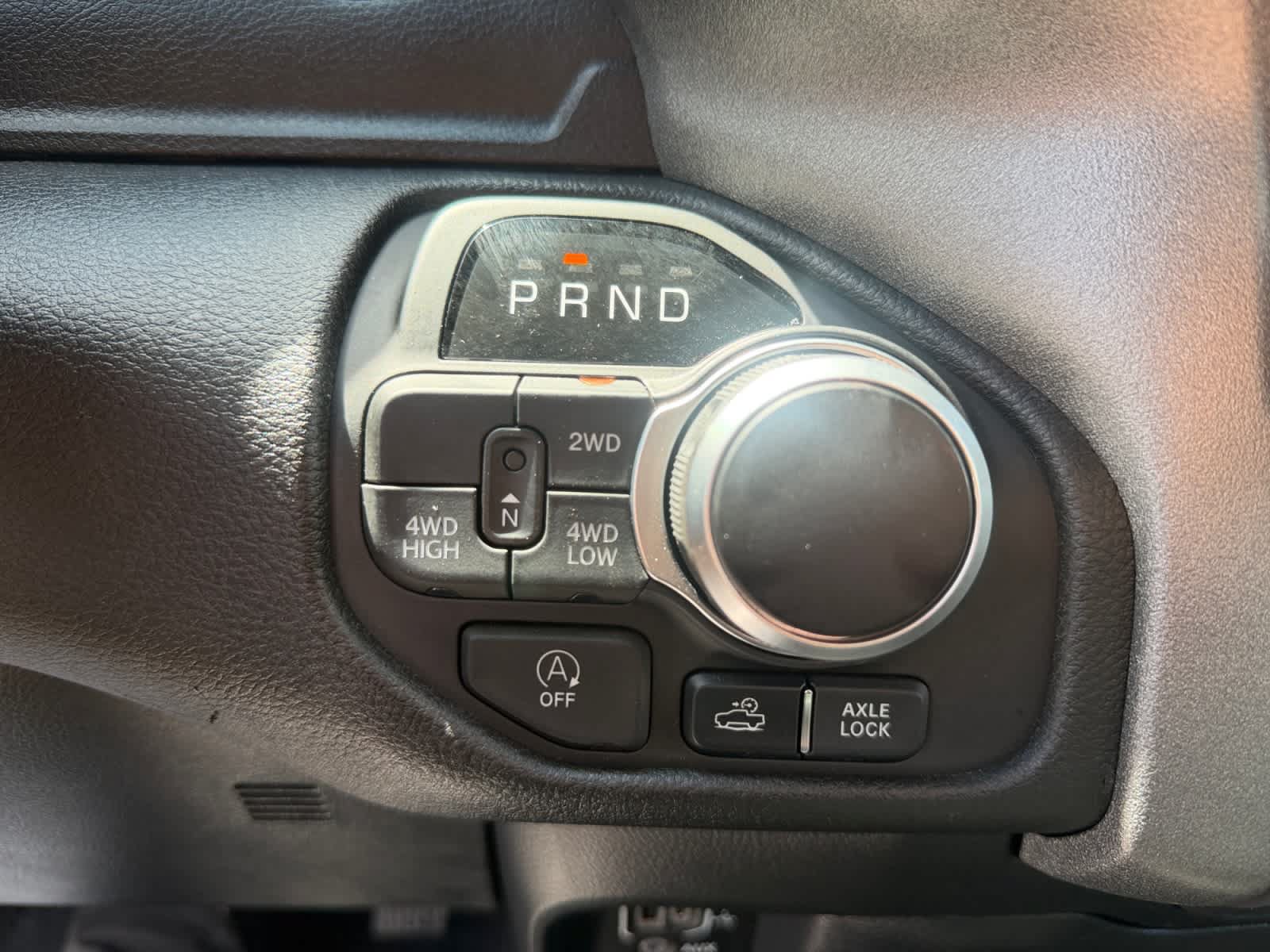 Used 2025 RAM 1500 Warlock AWD/4WD image 30