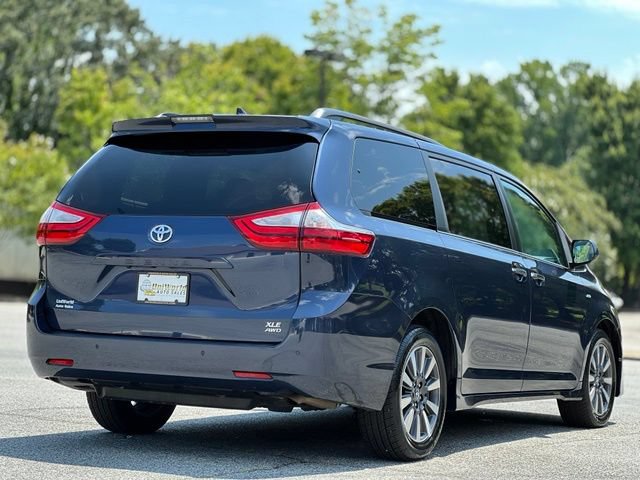 Used 2018 Toyota Sienna XLE w/ XLE Navigation Package AWD/4WD image 5
