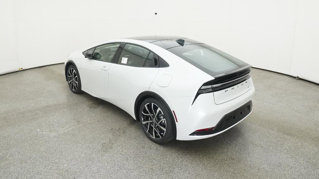 New 2025 Toyota Prius Plug-In Hybrid image 13