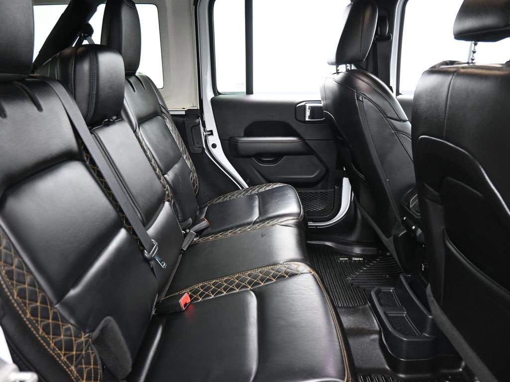 Used 2021 Jeep Wrangler Unlimited Sahara image 16