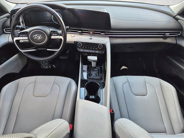 Used 2023 Hyundai Elantra Limited FWD image 15