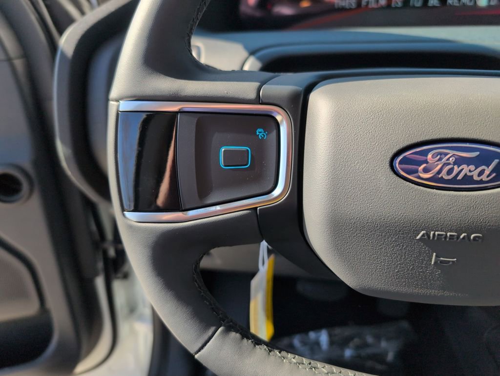 New 2026 Ford Expedition Active image 32