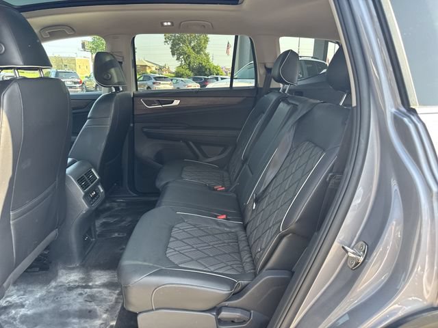 Used 2024 Volkswagen Atlas SEL Premium R-Line AWD/4WD image 24