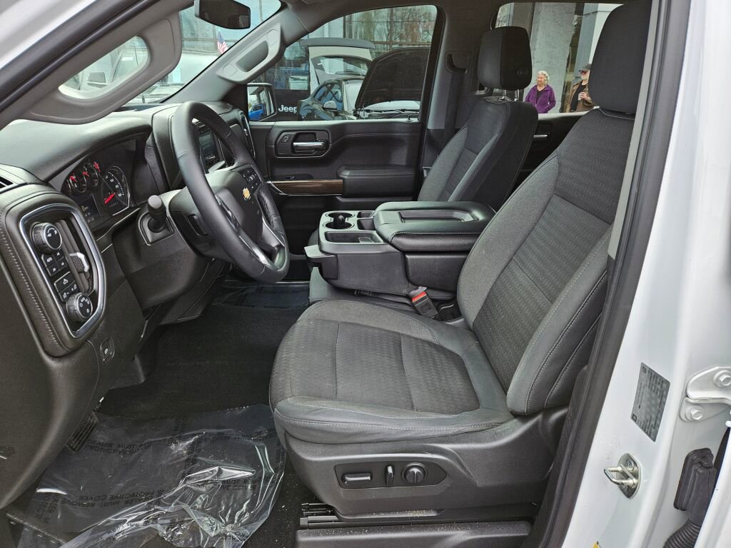 Used 2019 Chevrolet Silverado 1500 LT w/ All-Star Edition AWD/4WD image 11