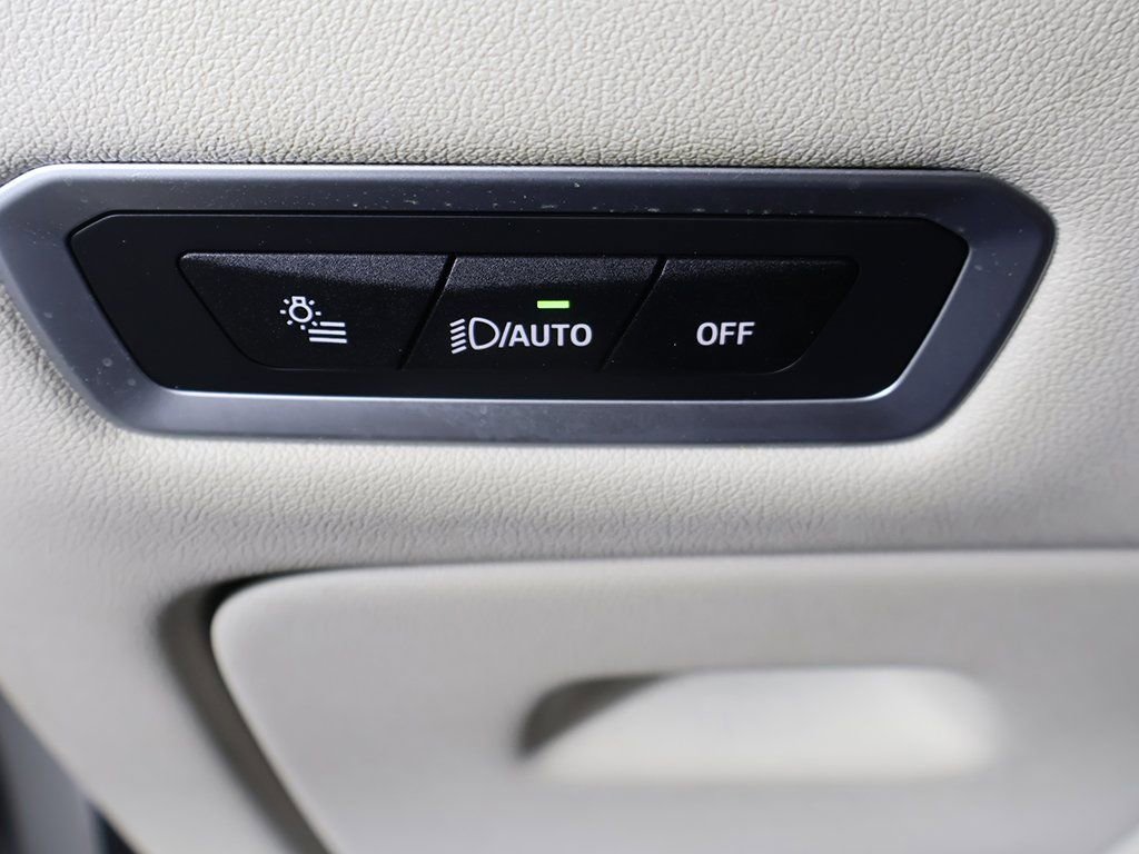 Used 2024 BMW X7 xDrive40i w/ Executive Package image 45