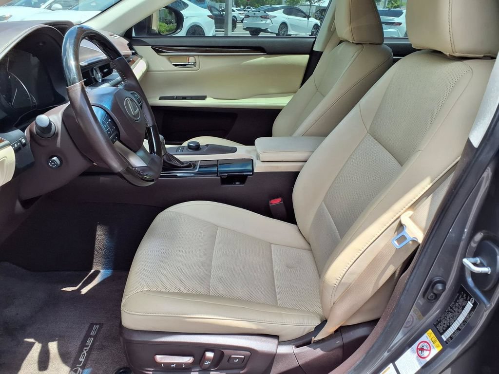Used 2017 Lexus ES 350 w/ Premium Package FWD image 27